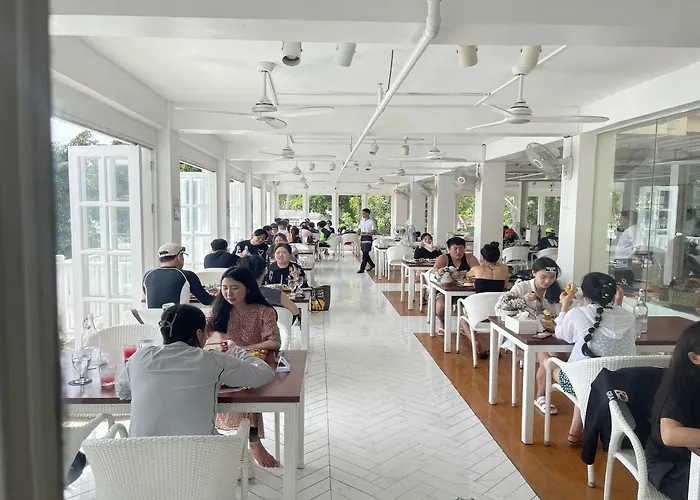 Hotel The Cebu 5*
