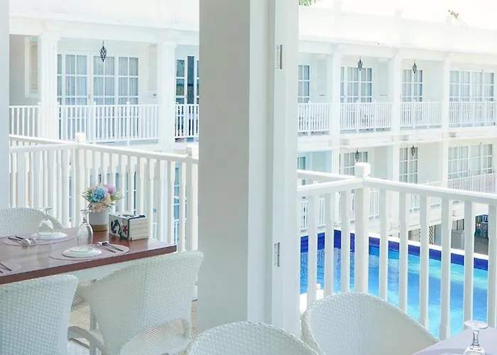 The Cebu 5* Lapu-Lapu City