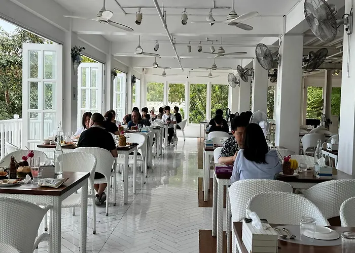 Hotel The Cebu Lapu-Lapu City